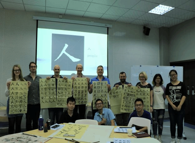 图片11 图片11