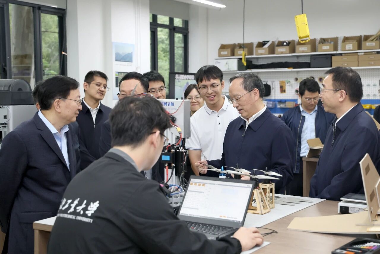 微信图片_2025-10-10_215820_966.png