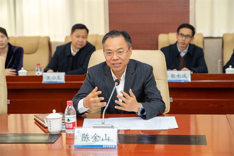 陈书记.jpg